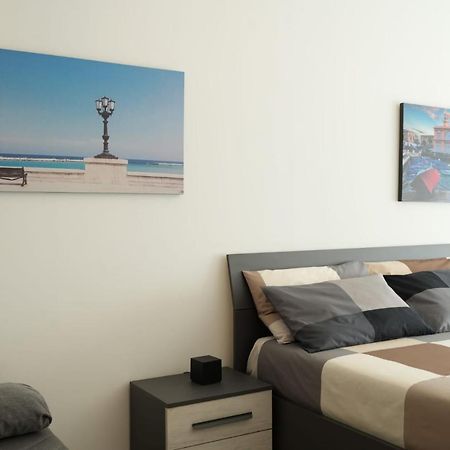 Homega - City Center New Apartment Bari Exterior foto
