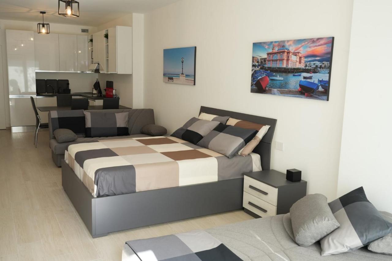 Homega - City Center New Apartment Bari Exterior foto
